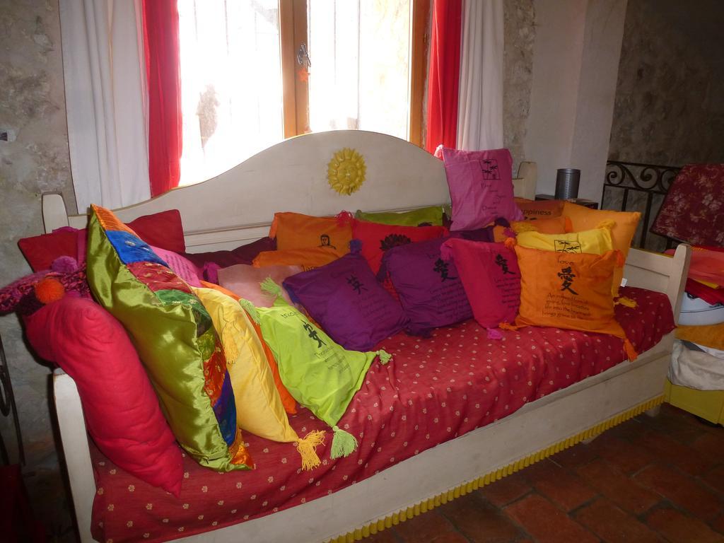 Отель Ferme Saint Pierre Bargeme Экстерьер фото